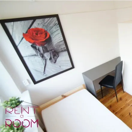 Rent this 4 bed room on Zbiorcza in 92-328 Łódź, Poland