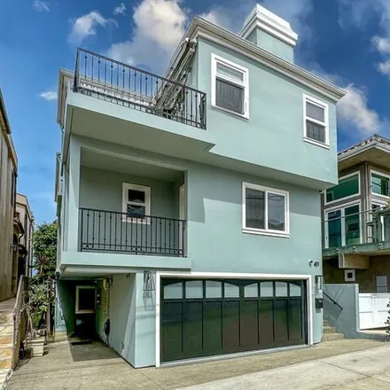 Rent this 3 bed house on 401 21st Pl Unit 2 in Manhattan Beach, California