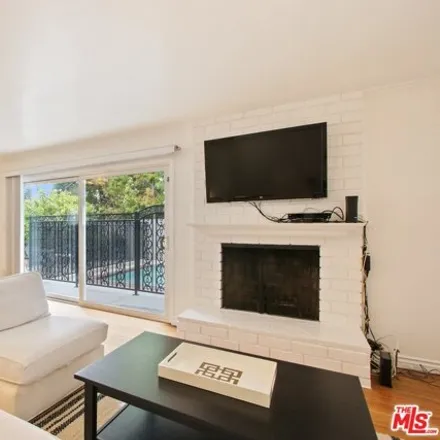 Image 5 - 6002 Wish Avenue, Los Angeles, CA 91316, USA - House for rent