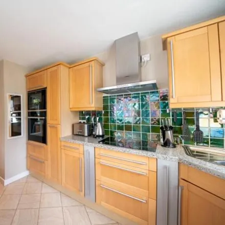 Image 9 - Old Hay Close, Sheffield, S17 3GQ, United Kingdom - House for sale