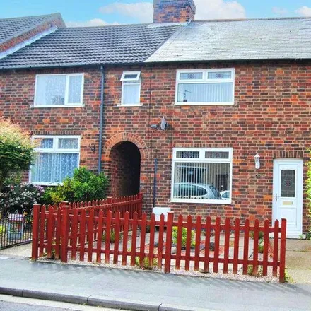 Rent this 2 bed townhouse on Cowes Road in Grantham, NG31 7DP
