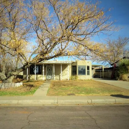 Buy this 3 bed house on 9259 Mescalero Road Northeast in Albuquerque, NM 87111