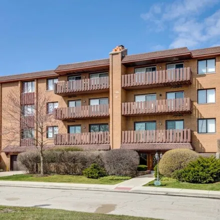 Buy this 2 bed condo on unnamed road in Woodridge, Highland Park
