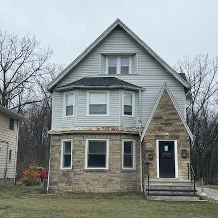 Rent this 3 bed house on 1568 South Green Road in South Euclid, OH 44121