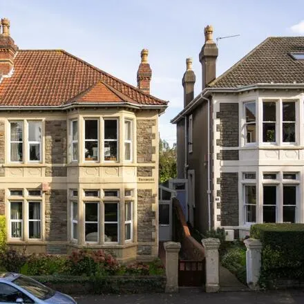 Buy this 6 bed duplex on 79 Sommerville Road in Bristol, BS7 9AE