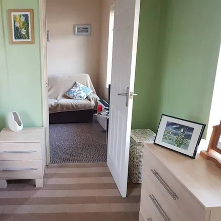 Image 2 - Guisborough, TS14 6HR, United Kingdom - Apartment for rent
