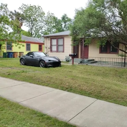Image 2 - 4902 Caswell Avenue, Austin, TX 78751, USA - House for rent