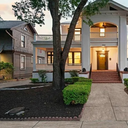 Buy this 4 bed house on 322 W Mistletoe Ave in San Antonio, Texas