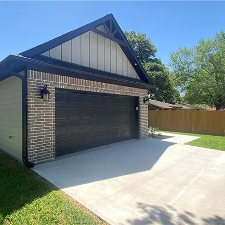 Buy this 3 bed house on 2914 Tennessee Avenue in Bryan, TX 77803