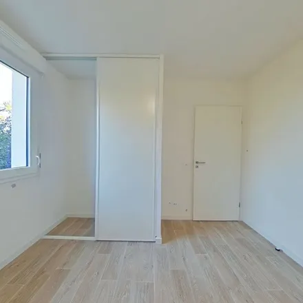 Rent this 2 bed apartment on 53 Avenue Austin Conte in 33560 Carbon-Blanc, France