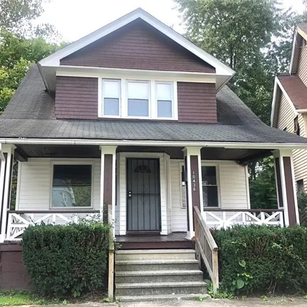 Image 1 - 10436 Elmarge Avenue, Cleveland, OH 44105, USA - House for sale