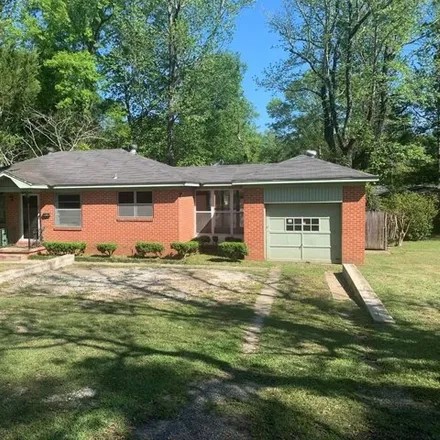 Buy this 2 bed house on 609 West 29th Street in Laurel, MS 39440