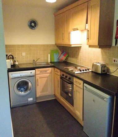 Image 2 - Knutsford Road, Warrington, WA4 1JP, United Kingdom - Apartment for rent