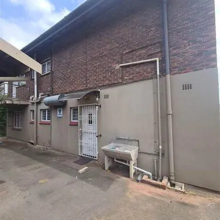 Image 4 - Iris Avenue, Kharwastan, Chatsworth, 4092, South Africa - Apartment for rent