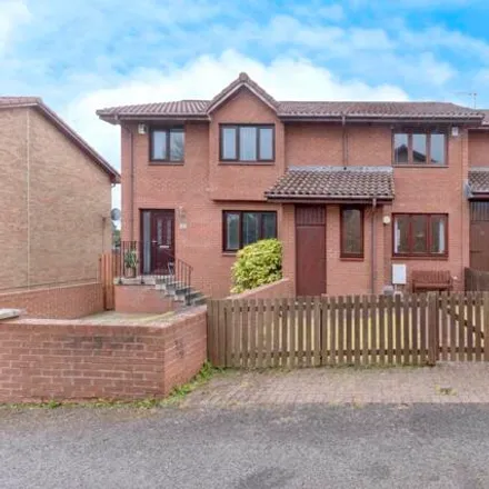 Buy this 2 bed townhouse on Dave Barrie Avenue in Larkhall, ML9 1DW