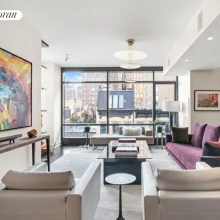 Rent this 3 bed condo on 170 East End Avenue in New York, NY 10128