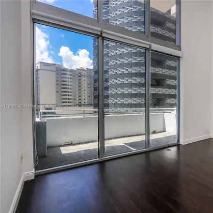 Image 4 - 1050 Brickell Avenue, Miami, FL 33131, USA - Loft for rent