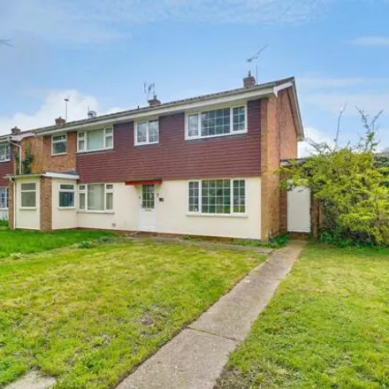 Buy this 3 bed duplex on Hollies Close in Newmarket Road, Royston
