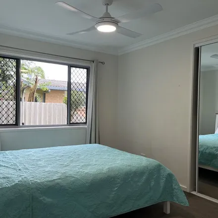 Image 3 - 67 West Burleigh Road, Koala Park QLD 4220, Australia - Apartment for rent