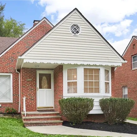 Buy this 3 bed house on 5333 Thomas Street in Maple Heights, OH 44137
