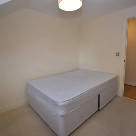 Image 5 - Whites Row, Kenilworth, CV8 1RQ, United Kingdom - Apartment for rent