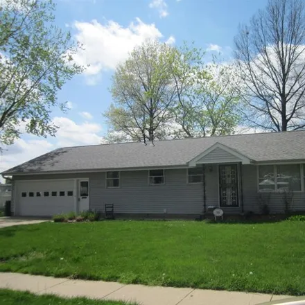 Image 1 - 310 NW Avenue St, Mason City, Illinois, 62664 - House for sale