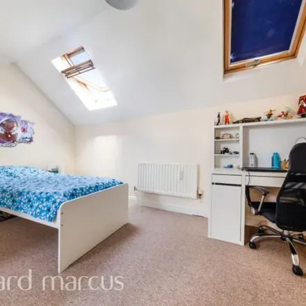 Image 3 - Lower Addiscombe Road, London, CR0 6PT, United Kingdom - Townhouse for rent