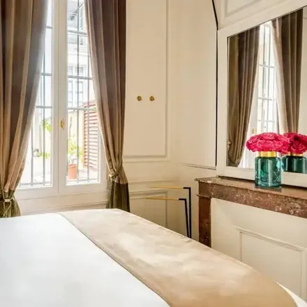 Rent this 3 bed apartment on Rue Saint-Denis in 75002 Paris, France