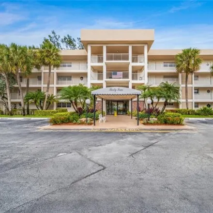 Rent this 2 bed condo on 3033 South Palm Aire Drive in Pompano Beach, FL 33069