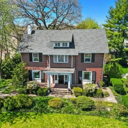 Image 1 - 244 Ridgewood Avenue, Glen Ridge, Essex County, NJ 07028, USA - House for sale