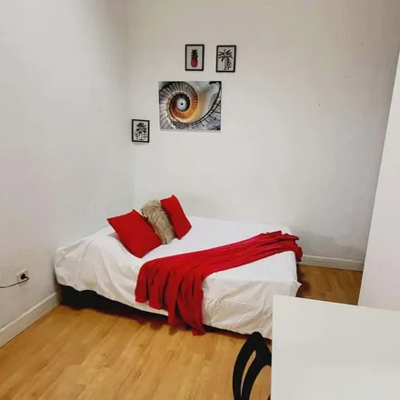 Image 2 - Gran Vía, 71, 28013 Madrid, Spain - Room for rent