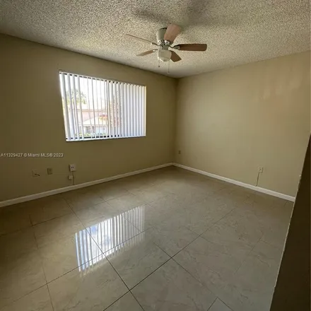 Image 4 - 8321 Coral Lake Drive, Coral Springs, FL 33065, USA - Apartment for rent