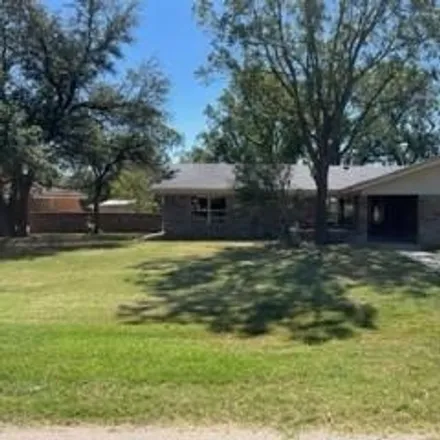 Buy this 3 bed house on 1401 Circle Drive in Abilene, TX 79602