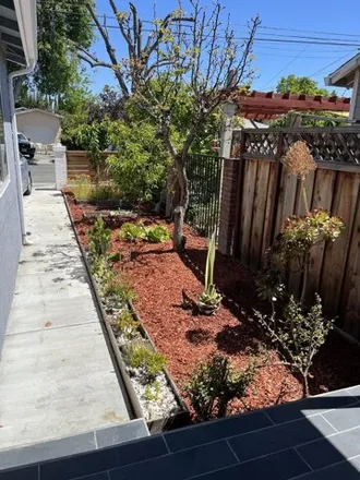 Image 3 - 657 Stanford Ave, Redwood City, California, 94063 - House for rent