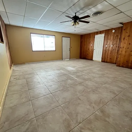 Image 1 - 735 Mira Loma Drive, Bakersfield, CA 93309, USA - Room for rent