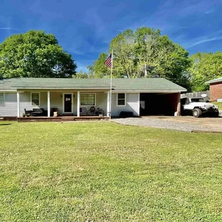 Buy this 3 bed house on 426 Fern Drive in Fayette County, TN 38068