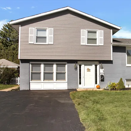 Buy this 3 bed house on 242 Bonnie Brae Avenue in Grayslake, IL 60030
