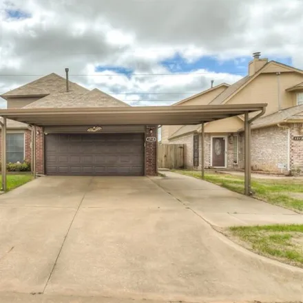Buy this 3 bed house on Southmoore High School in 2901 South Santa Fe Avenue, Moore