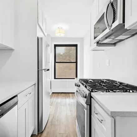 Image 4 - 230 WEST END AVENUE 4G in New York - Apartment for sale