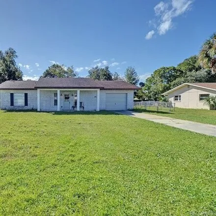 Image 2 - 8334 West Periwinkle Lane, Homosassa Springs, FL 34446, USA - House for sale
