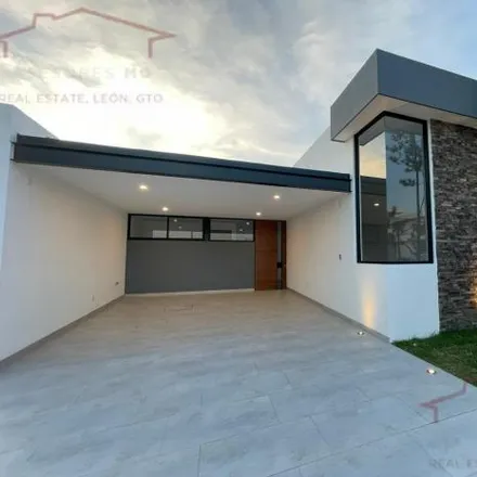 Buy this 3 bed house on unnamed road in La Campiña Del Bosque Coto 6, 37690 León