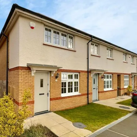 Buy this 2 bed townhouse on Westview Close in Sefton, L37 2FG