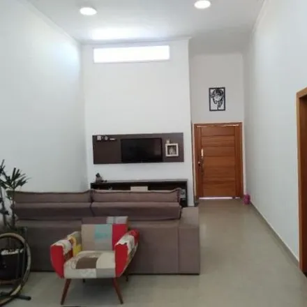 Buy this 3 bed house on CEEJA Monsenhor Cícero de Alvarenga in Avenida Nove de Julho 382, Centro