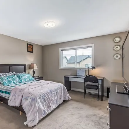 Image 1 - Calgary, AB T2Y 0G2, Canada - House for rent