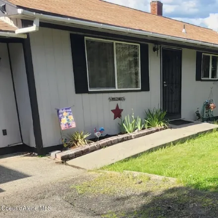 Buy this 4 bed house on 2306 Cromwell Drive in Saint Maries, ID 83861