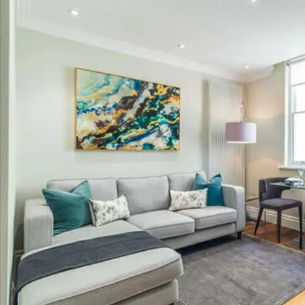 Rent this 3 bed apartment on Garden House in 86-92 Kensington Gardens Square, London