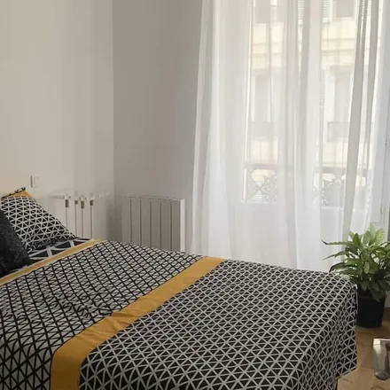 Rent this 1 bed apartment on 75004 Paris