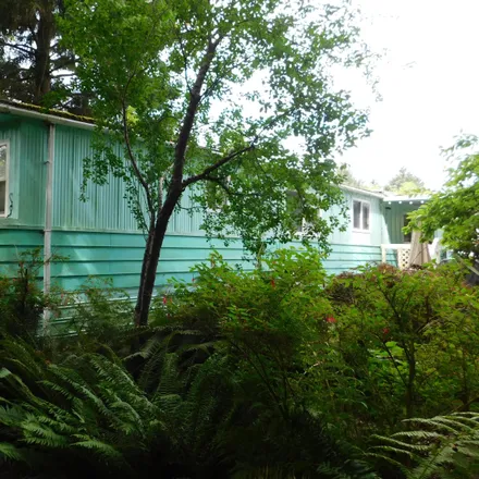 Buy this 3 bed house on 2498 Northeast 29th Drive in Lincoln City, OR 97367