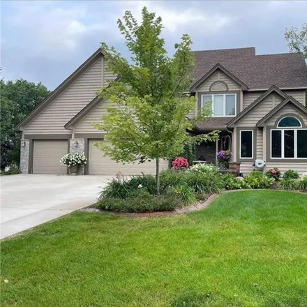 Buy this 5 bed house on 690 Bridle Ridge Road in Eagan, MN 55123