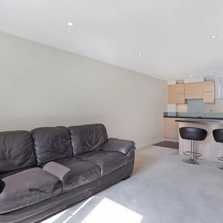 Rent this 1 bed apartment on High Road in Buckhurst Hill, IG9 5HP